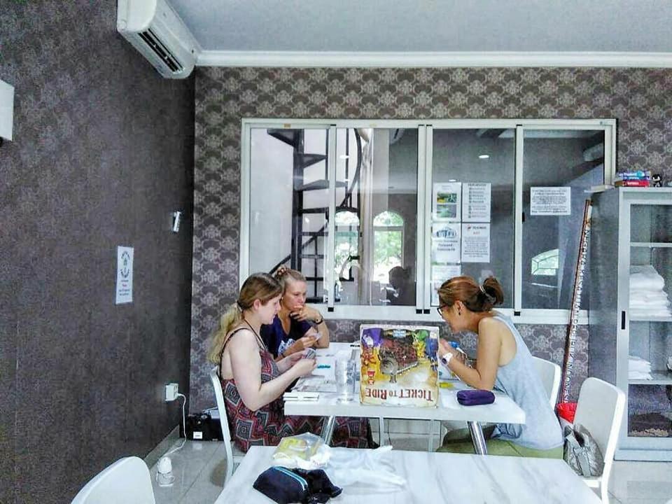 Homiestay Джакарта Экстерьер фото