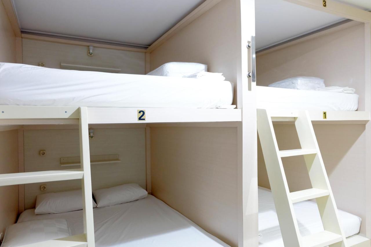Homiestay Джакарта Экстерьер фото