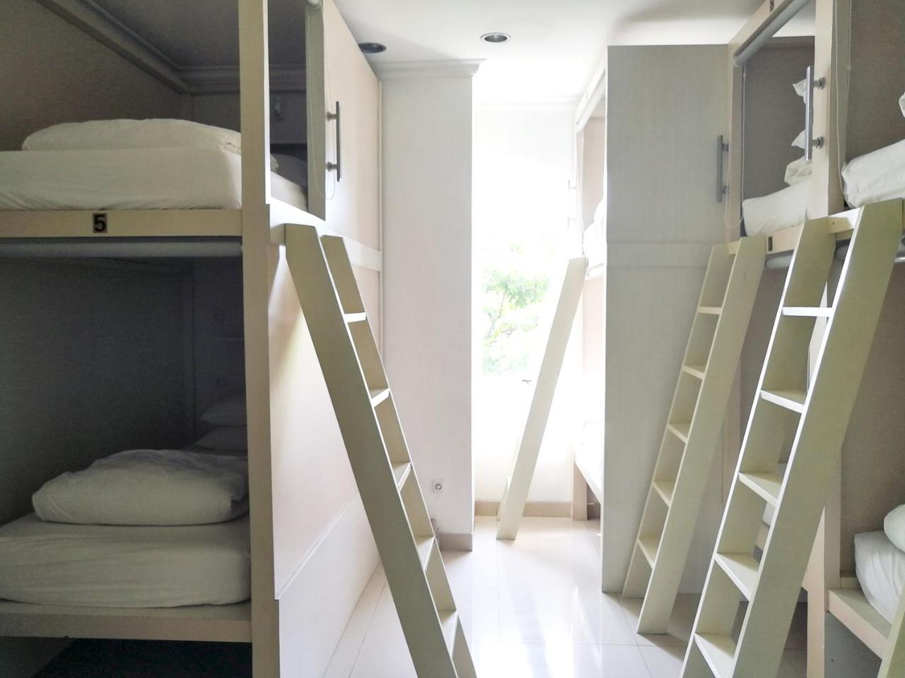Homiestay Джакарта Экстерьер фото